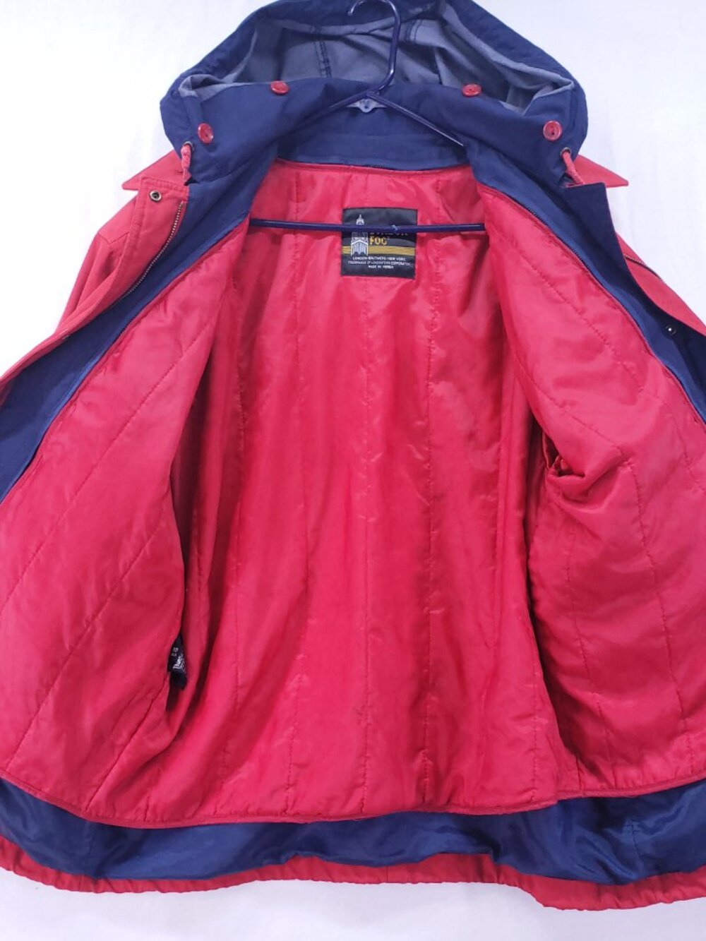 London Fog Women’s Parka Rain Coat Size 10 Red Full Zip Blue Hood Short Length - Picture 9 of 15